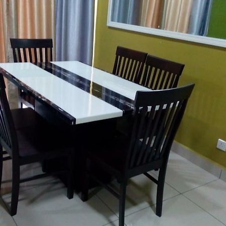Mintsuite Homestay Putrajaya Exteriör bild