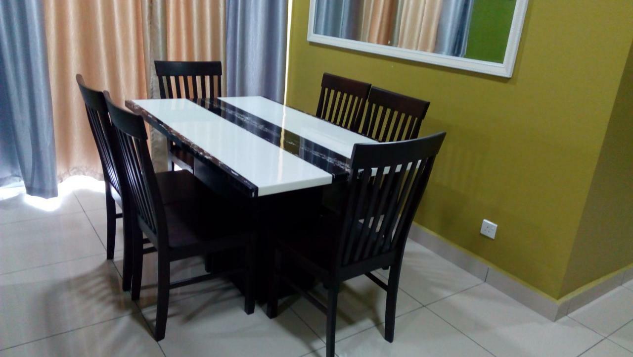 Mintsuite Homestay Putrajaya Exteriör bild